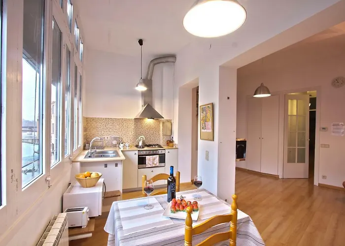 Riverside Appartement Gerona